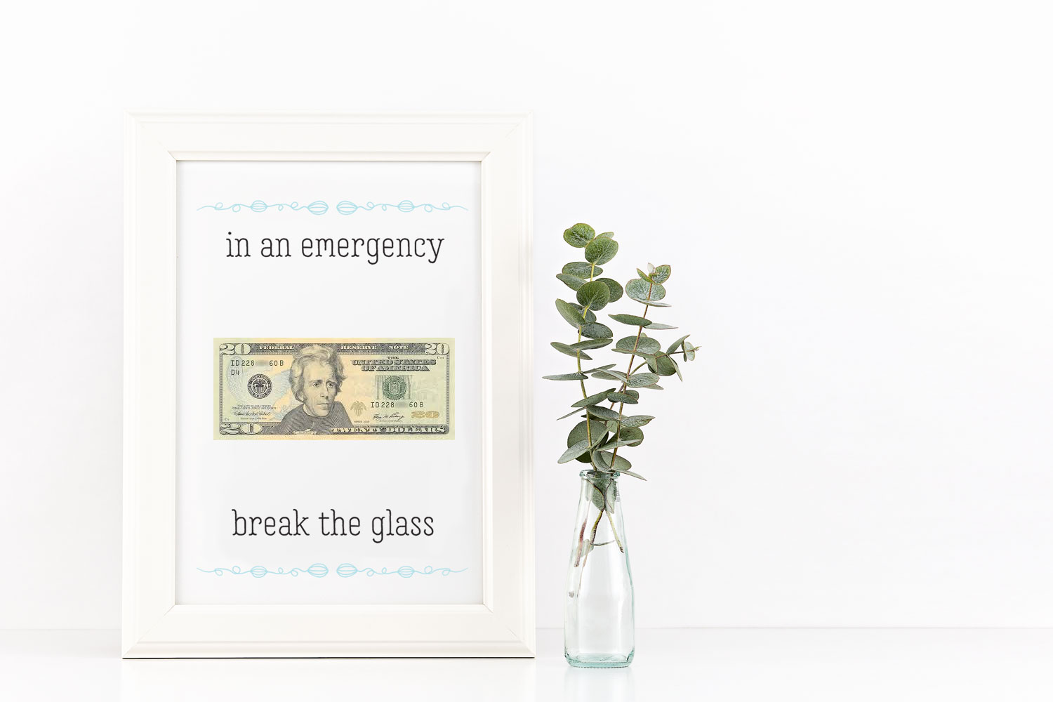 In An Emergency Graduation Gift Sendo Invitations