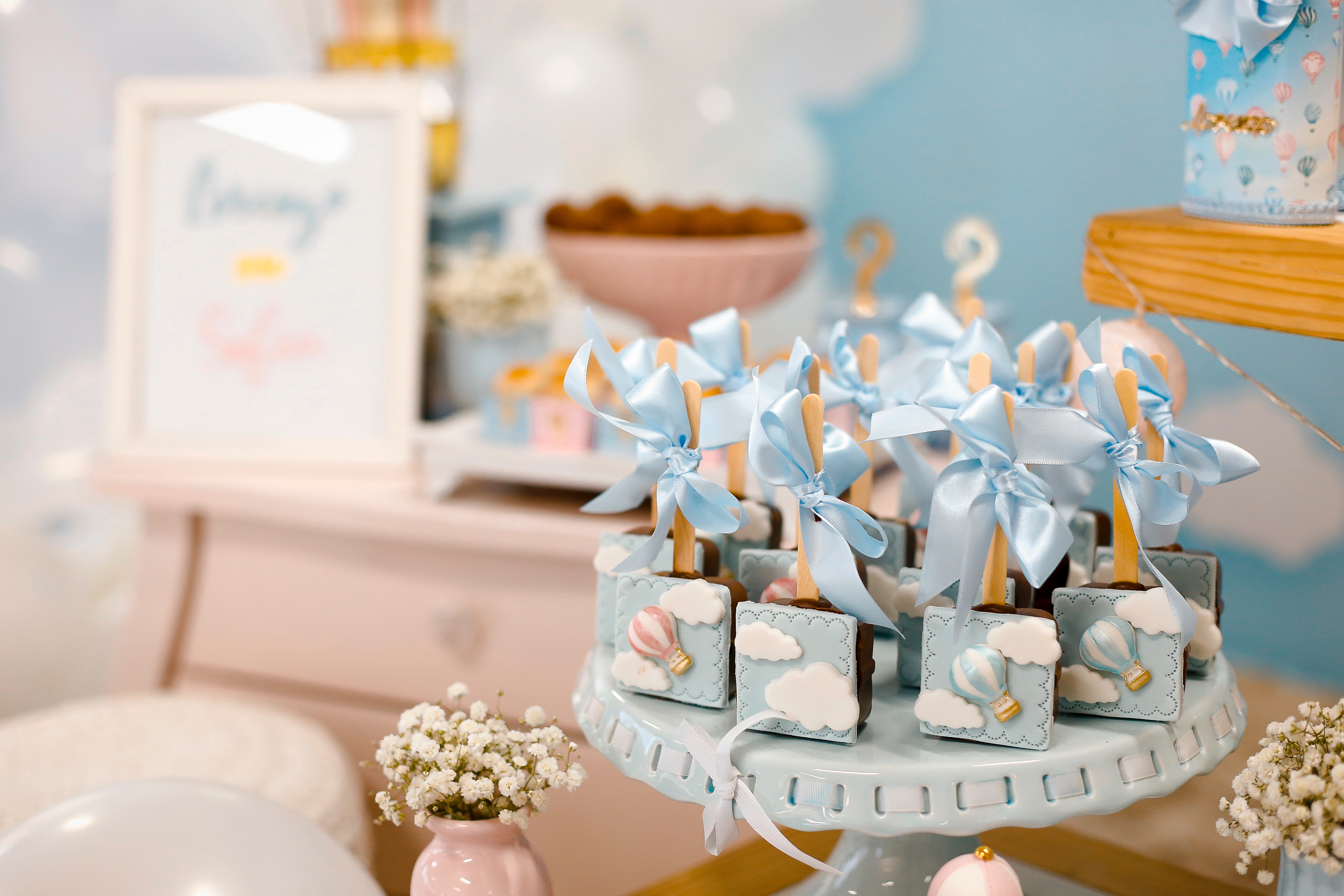How to Throw a Baby Shower: Your Complete Guide #babyshower #babyshowerideas