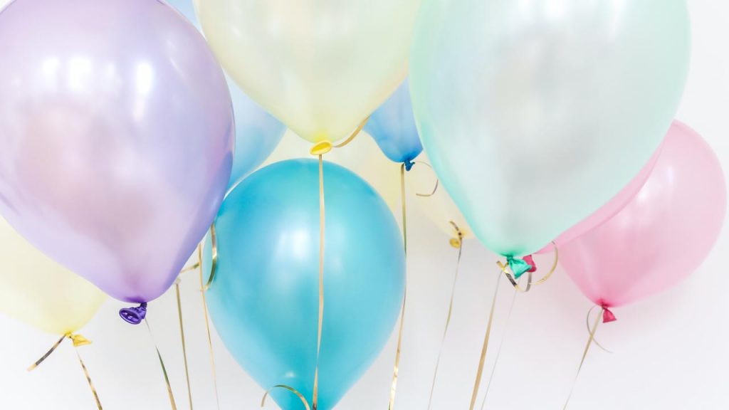 Balloons Virtual Zoom Background | Sendo Invitations